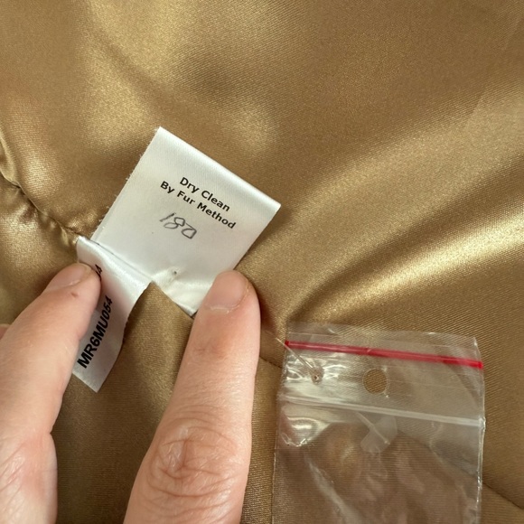 Marvin Richards Tan Trench Coat with Fur Collar - Picture 6 of 11